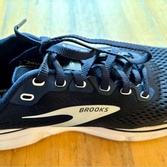 Ladies Brooks Ghost Sneakers Shoes Size 9 W blue immaculate - Picture 14 of 14